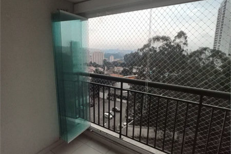 Apartamento à venda ou para alugar com 3 quartos, sendo 1 suíte, em Parque Reboucas, São Paulo, SP