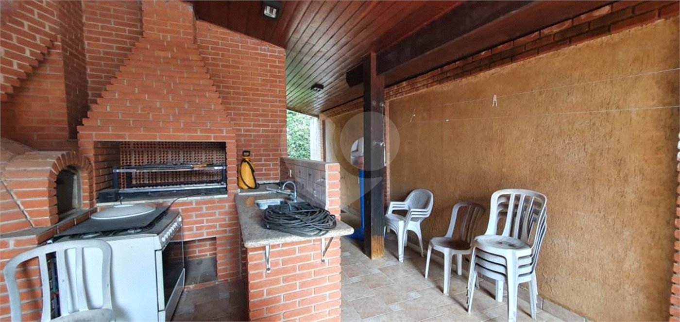 Sobrado à venda ou para alugar com 5 quartos, sendo 3 suítes,  em Tremembé, São Paulo, SP
