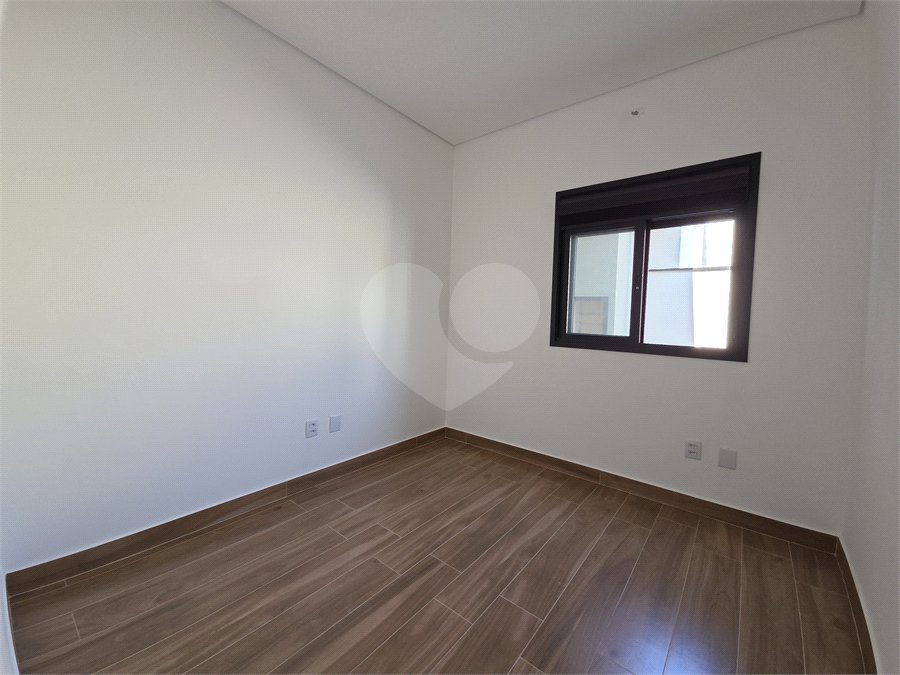 Casa à venda com 3 suítes no condomínio Helena Maria, Sorocaba - SP