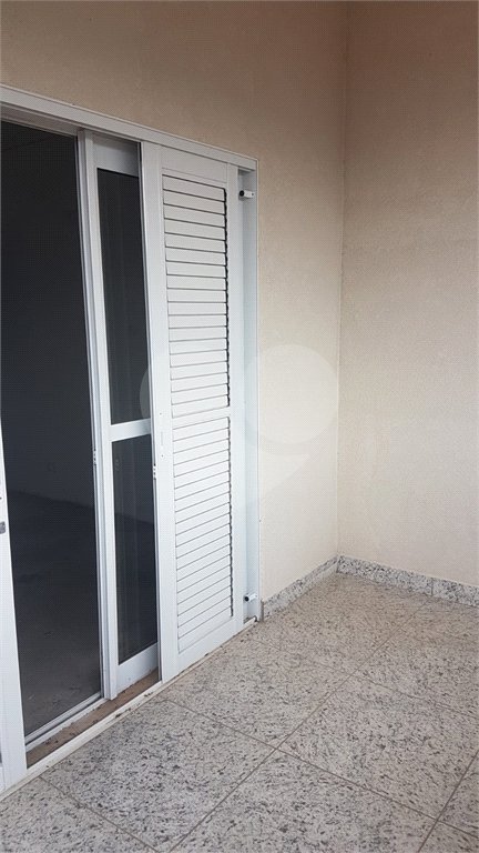 Casa à venda com 5 quartos, sendo 3 suítes,  em Serra da Cantareira, Mairiporã, SP