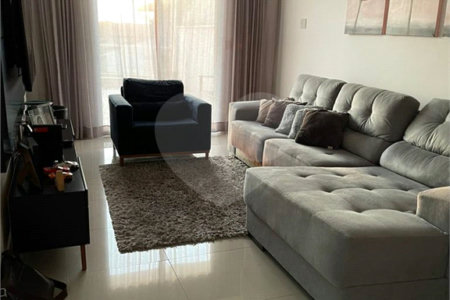 Casa à venda com 3 suítes no condomínio Residencial Rubi, Mogi das Cruzes - SP
