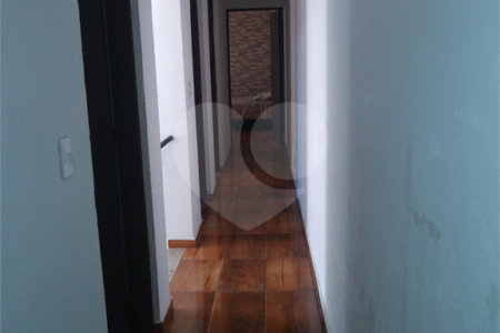 Casa à venda com 4 quartos, sendo 1 suíte, em Vila Pirajussara, São Paulo, SP