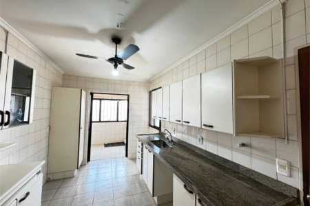 Apartamento à venda com 3 quartos, sendo 1 suíte, em Jardim Sumaré, Ribeirão Preto, SP