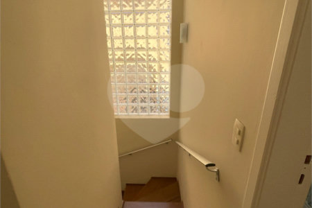 Casa à venda com 3 suítes em Santo Amaro, São Paulo, SP
