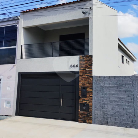 Casa à venda com 3 quartos, sendo 1 suíte, em Vila Carolina, Itapetininga, SP