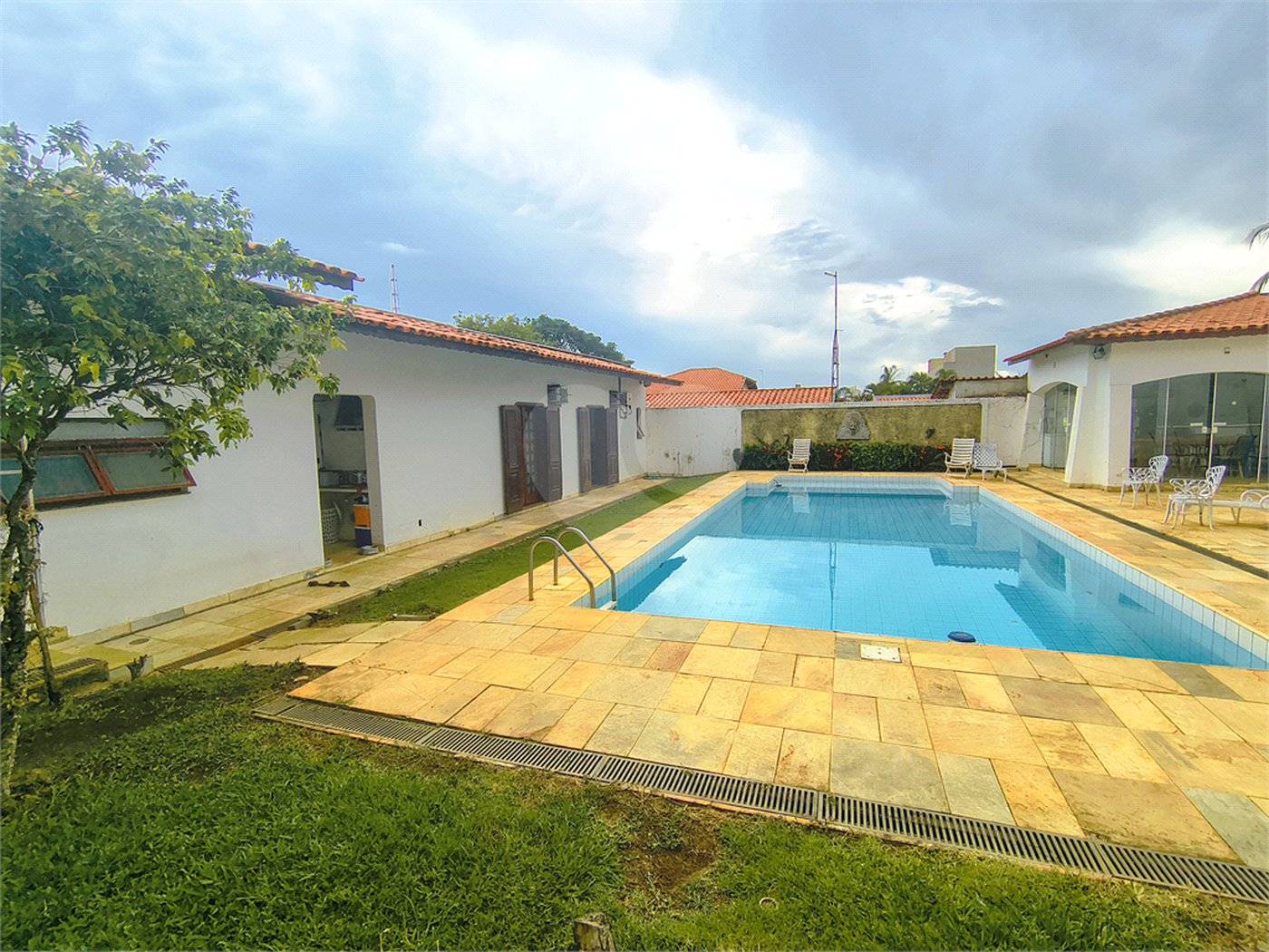 Casa à venda com 5 quartos, sendo 4 suítes, em Jardim Dom Bosco, Indaiatuba, SP