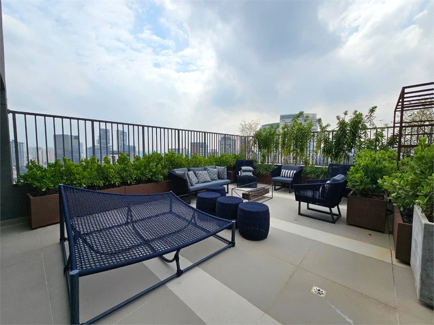 Apartamento à venda ou para alugar com 1 quarto em Pinheiros, São Paulo, SP