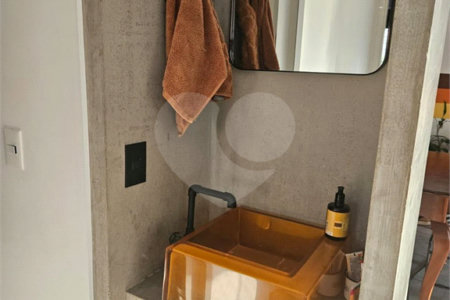 Apartamento à venda com 2 quartos, sendo 1 suíte,  em Pinheiros, São Paulo, SP