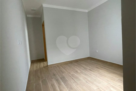 Casa de Vila à venda com 2 quartos, sendo 1 suíte,  em Cajuru do Sul, Sorocaba, SP