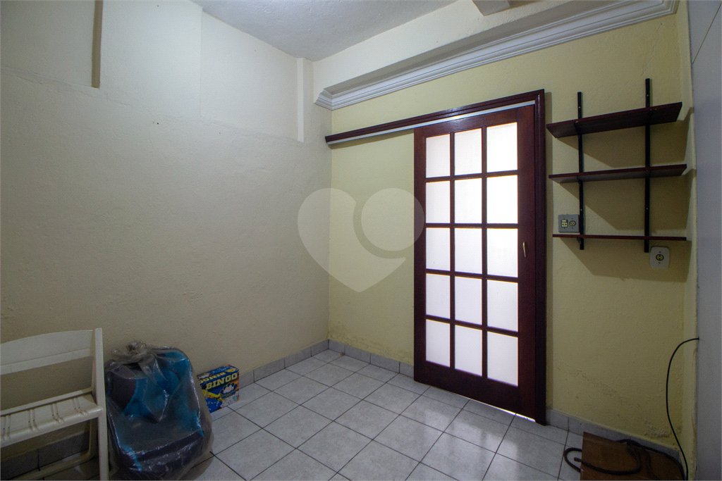 Casa à venda com 3 quartos, sendo 1 suíte, em Chácara Inglesa, São Paulo, SP