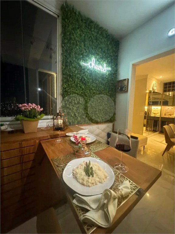 Apartamento à venda com 2 quartos, sendo 1 suíte,  em Cerâmica, São Caetano do Sul, SP