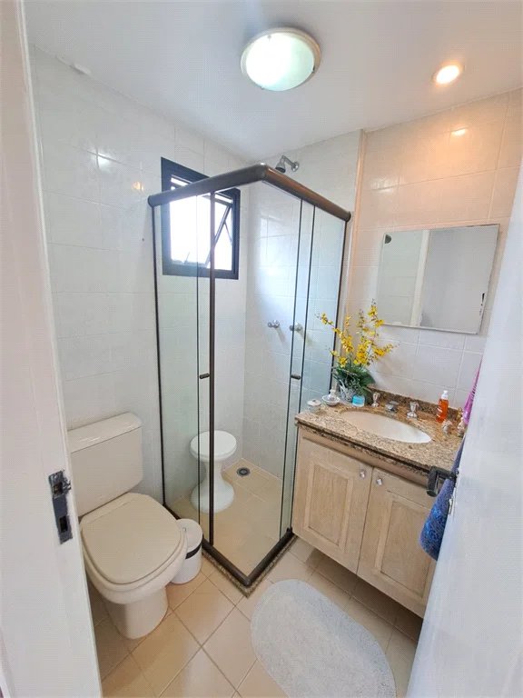 Apartamento à venda com 3 suítes em Vila Suzana, São Paulo, SP