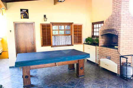 Casa à venda com 3 quartos, sendo 1 suíte,  no condomínio Vivenda das Vinhas, Vinhedo - SP