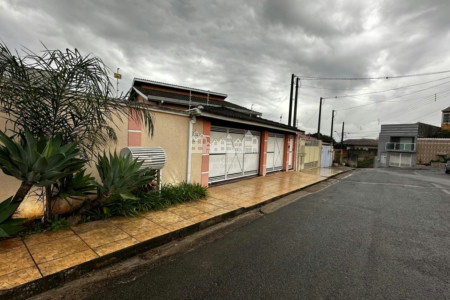 Casa à venda com 3 quartos, sendo 2 suítes, em Jardim Real, Bom Jesus dos Perdões, SP
