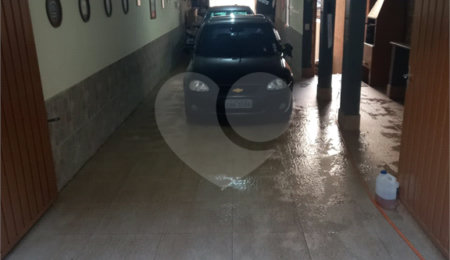 Sobrado à venda com 3 quartos em Jardim Peri, São Paulo, SP