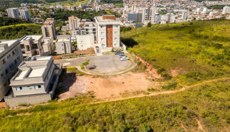Terreno à venda em Residencial Veredas, Poços de Caldas, MG