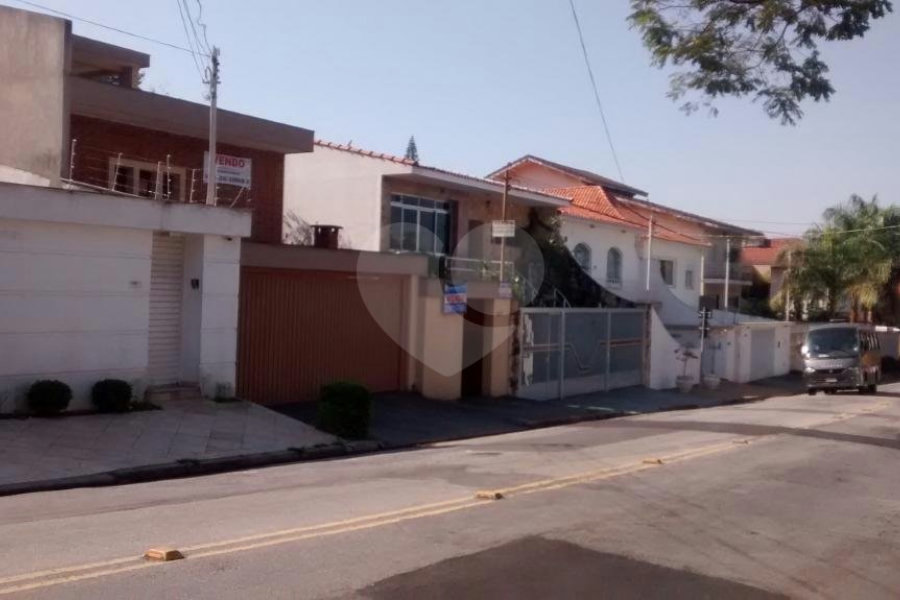 Sobrado à venda com 4 suítes em Tremembé, São Paulo, SP