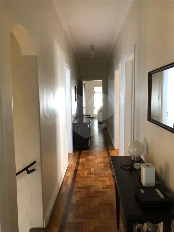Casa Térrea à venda com 5 quartos, sendo 1 suíte, em Pacaembú, São Paulo, SP