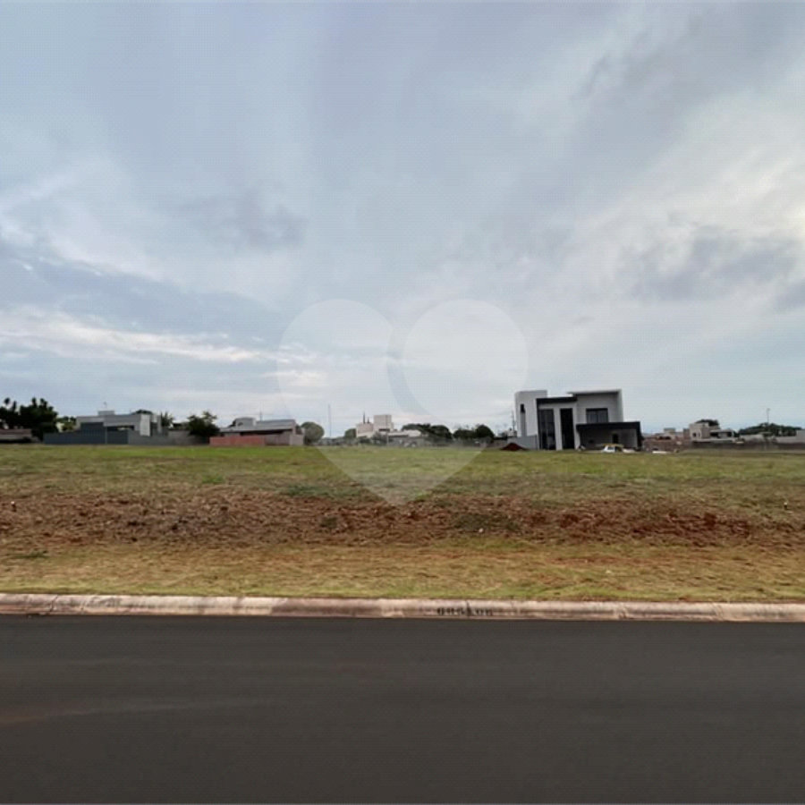 Terreno à venda no Centro, Cravinhos, SP