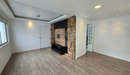 Apartamento à venda com 3 quartos, sendo 1 suíte,  em Indianópolis, São Paulo, SP