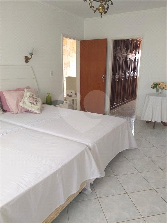 Casa à venda com 4 quartos, sendo 3 suítes, no condomínio São Joaquim, Vinhedo - SP