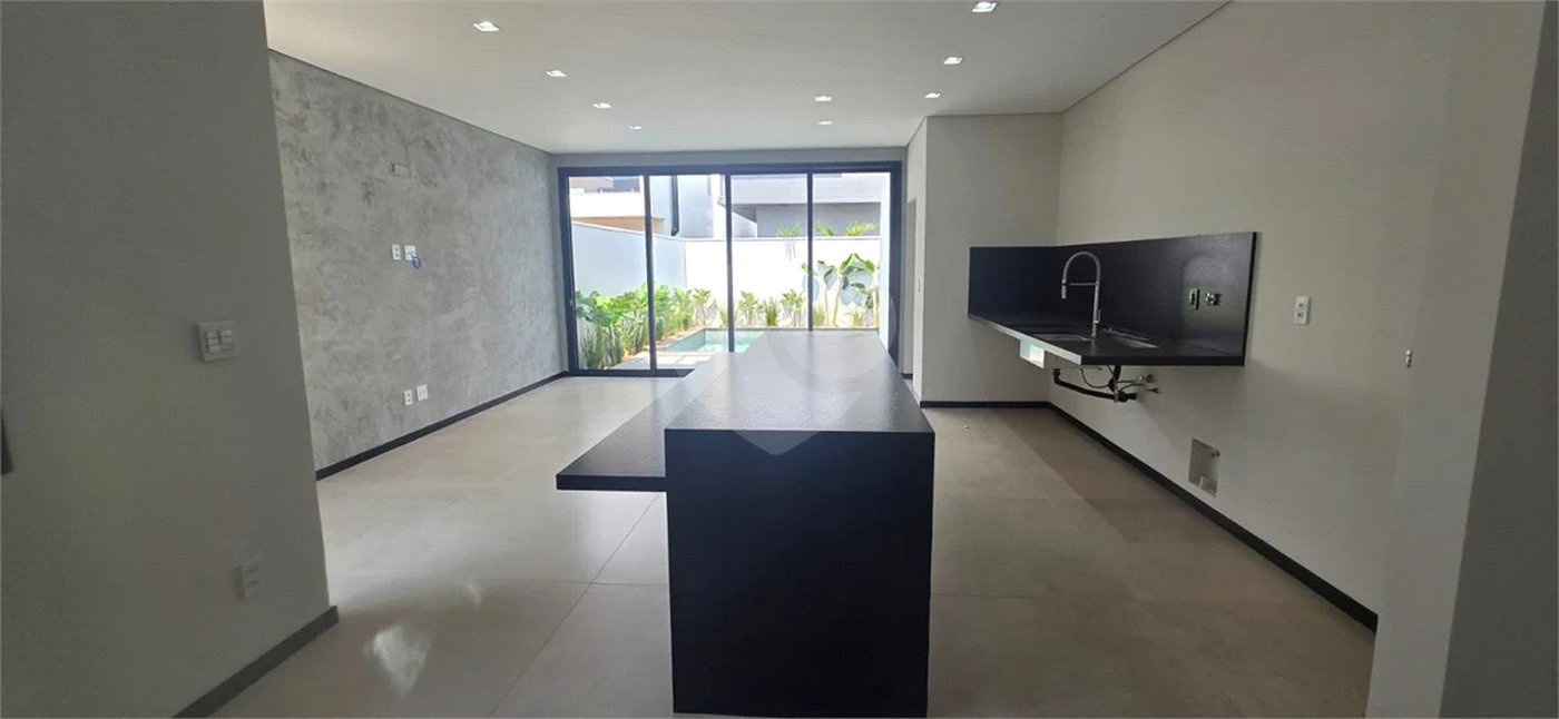 Casa à venda com 5 suítes no condomínio Parque Faber IV, São Carlos - SP