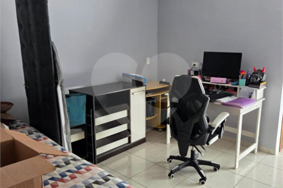 Sobrado à venda com 3 quartos, sendo 1 suíte, em Vila Gustavo, São Paulo, SP