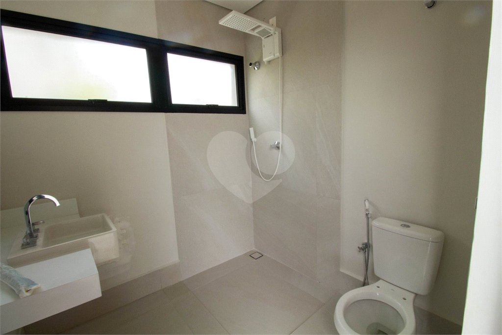 Casa à venda com 5 quartos, sendo 4 suítes, em Vila Darcy Penteado (mailasqui), São Roque, SP