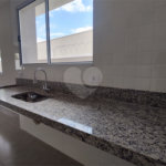 Casa Térrea à venda com 3 suítes em Jardim do Lago, Atibaia, SP