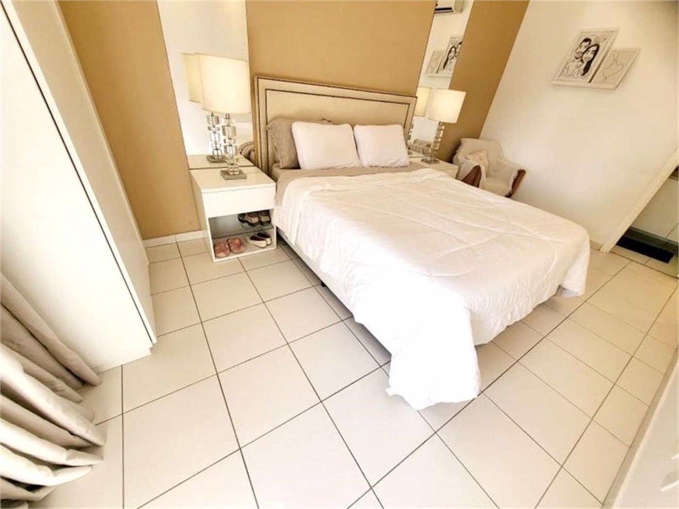 Apartamento Residencial à venda, Gonzaga, Santos - AP1004.