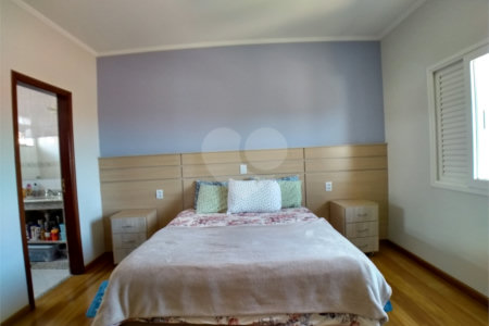 Casa à venda com 3 suítes em Santa Cândida, Vinhedo, SP