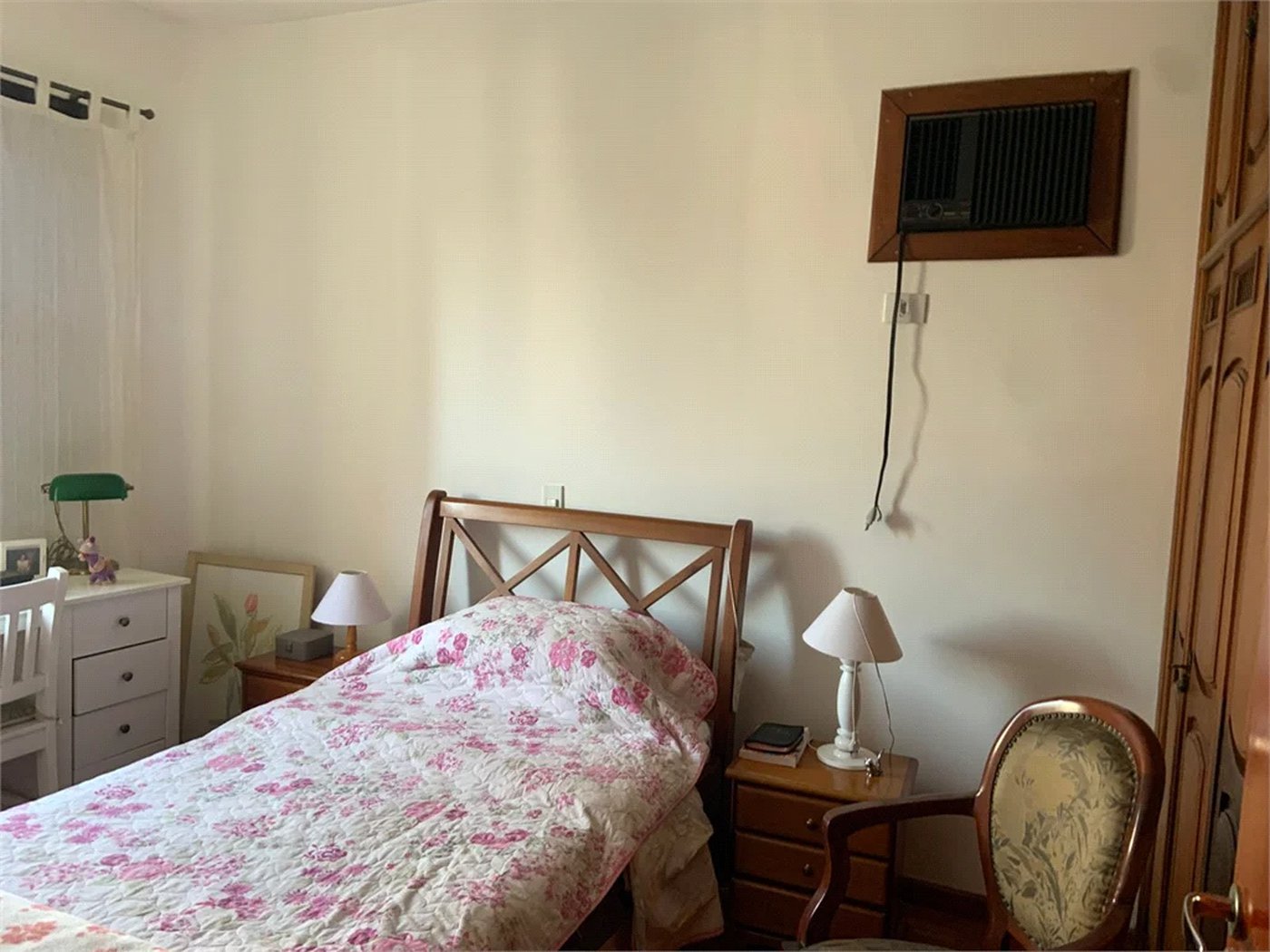 Apartamento à venda com 4 quartos, sendo 3 suítes,  em Pinheiros, São Paulo, SP