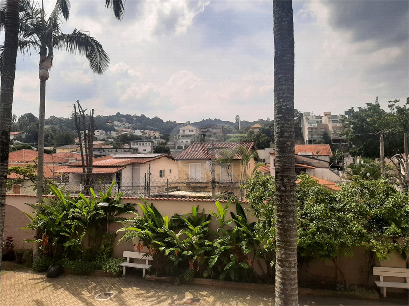 Casa à venda com 3 quartos, sendo 1 suíte, no condomínio Cantareira Park, São Paulo - SP