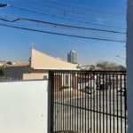 Sobrado novo com duas suites , duas vagas .