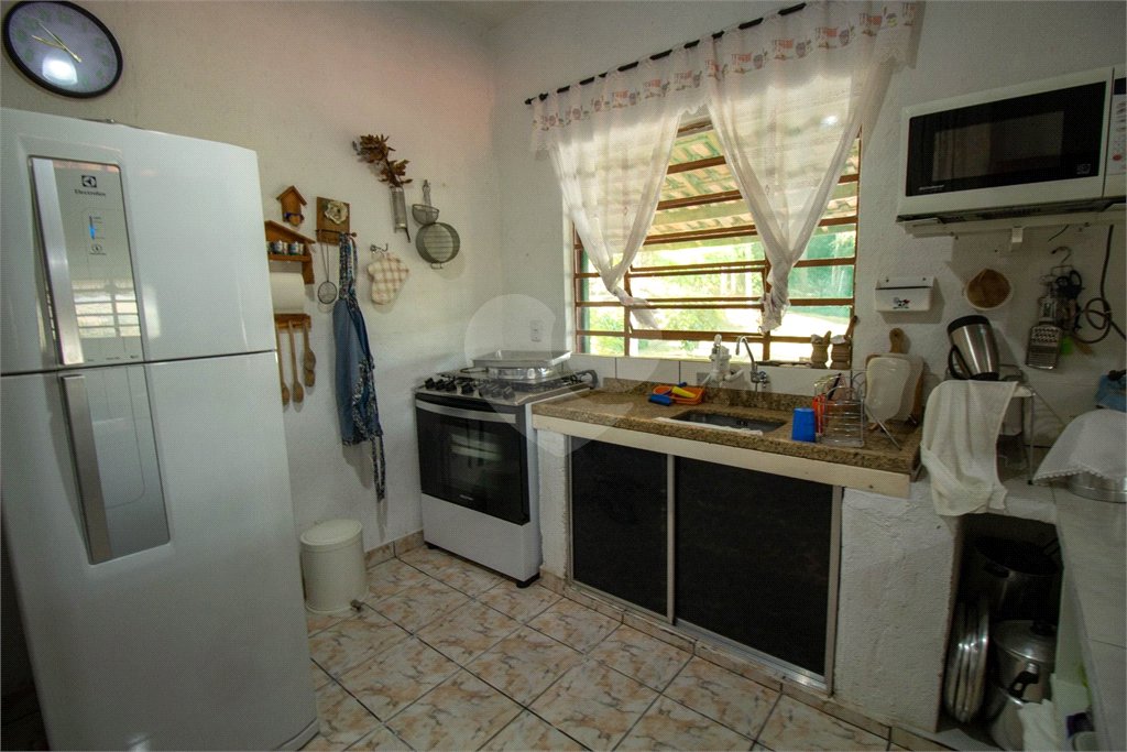 Chácara à venda com 7 quartos, sendo 6 suítes, em Saboó, São Roque, SP