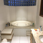 Casa à venda com 3 suítes no condomínio Lago Azul Residencial e Golfe, Araçoiaba da Serra - SP