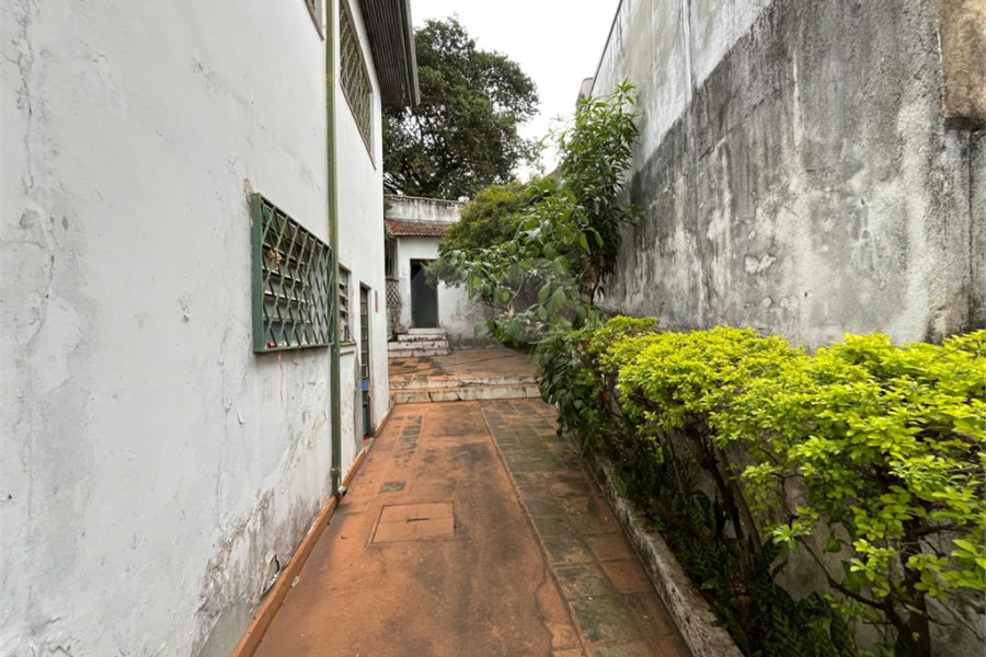 Sobrado à venda com 5 quartos, sendo 1 suíte, em Palmas do Tremembé, São Paulo, SP