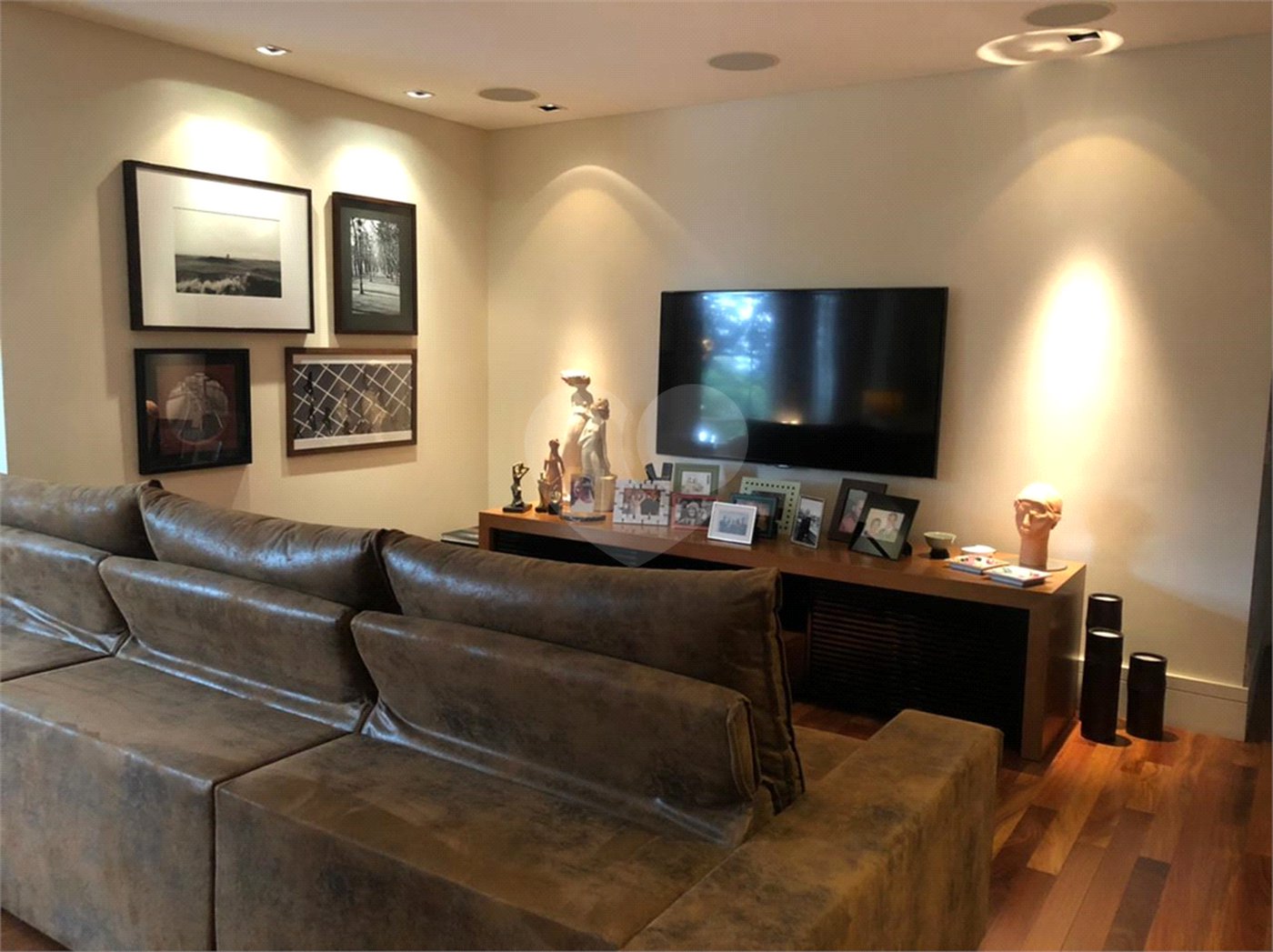 Apartamento à venda com 4 quartos, sendo 3 suítes, em Alto da Boa Vista, São Paulo, SP
