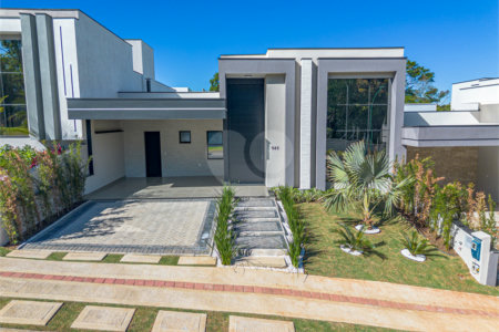 Casa à venda com 3 quartos, sendo 1 suíte, no condomínio Residencial London Park, Indaiatuba - SP