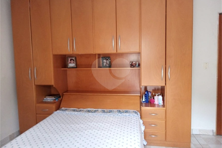 Sobrado à venda com 4 quartos, sendo 1 suíte, em Horto Florestal, São Paulo, SP