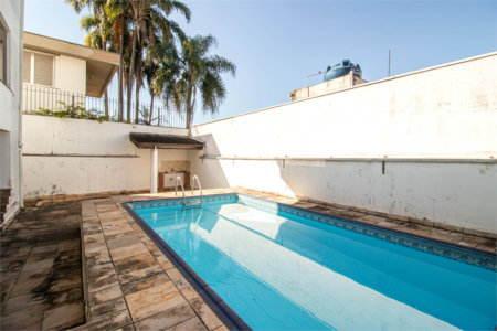 Casa à venda com 5 quartos, sendo 4 suítes, em Jardim Prudência, São Paulo, SP
