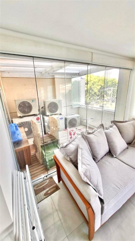 Apartamento à venda com 3 suítes em Vila Romana, São Paulo, SP
