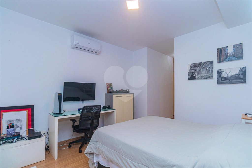 Casa à venda com 4 suítes no condomínio Vila Inglesa, São Paulo - SP