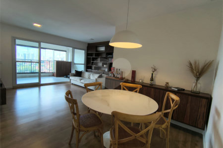 Apartamento à venda com 2 quartos, sendo 1 suíte,  em Jardim Caravelas, São Paulo, SP