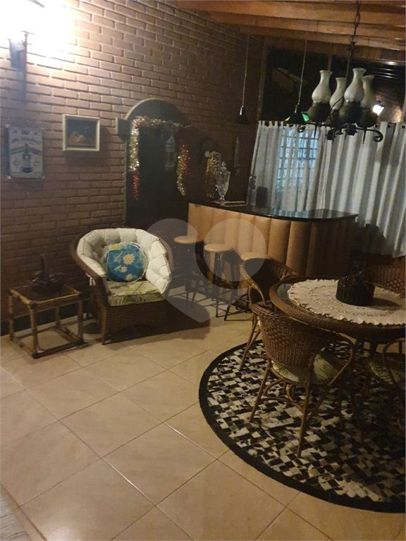 Sítio à venda com 6 quartos, sendo 5 suítes,  em Curral, Ibiúna, SP
