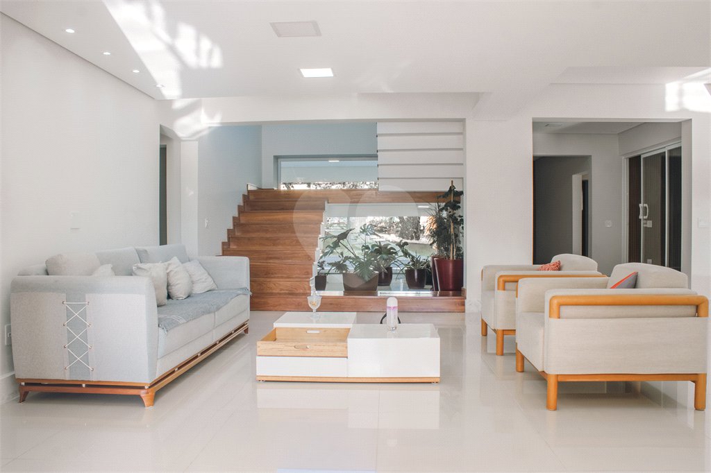 Casa à venda com 4 suítes no condomínio Residencial Saint Charbel, Araçoiaba da Serra - SP