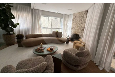 Casa à venda com 4 suítes no condomínio Vilas das Paineiras, São Paulo - SP