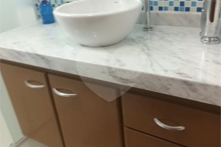 Sobrado à venda com 4 quartos, sendo 1 suíte, em Tremembé, São Paulo, SP