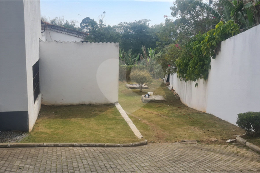 Casa à venda com 5 suítes em Roseira, Mairiporã, SP