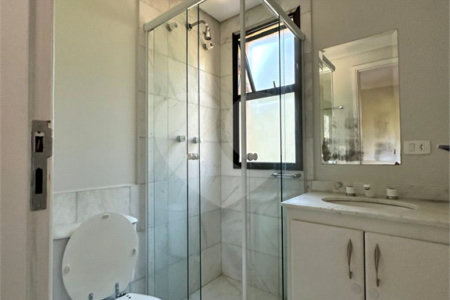Apartamento à venda com 2 suítes em Vila Andrade, São Paulo, SP